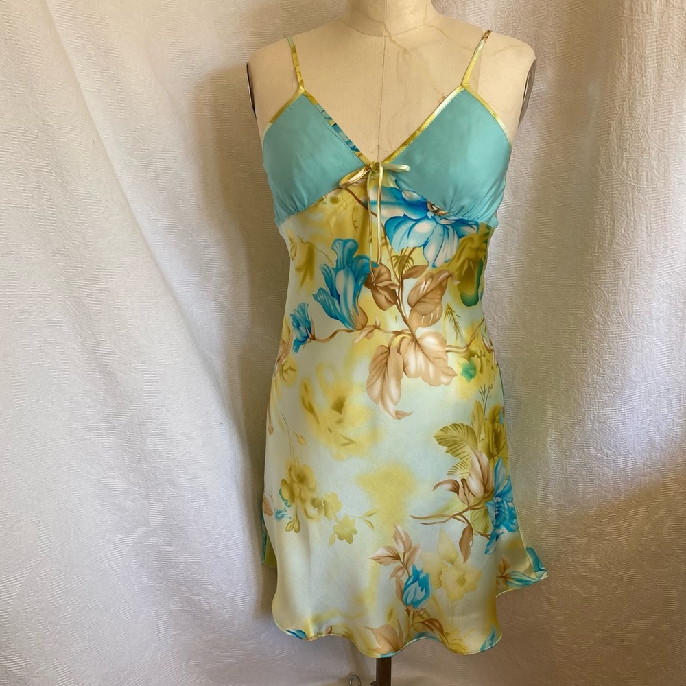 Pure printed silk chemise/slip NWOT